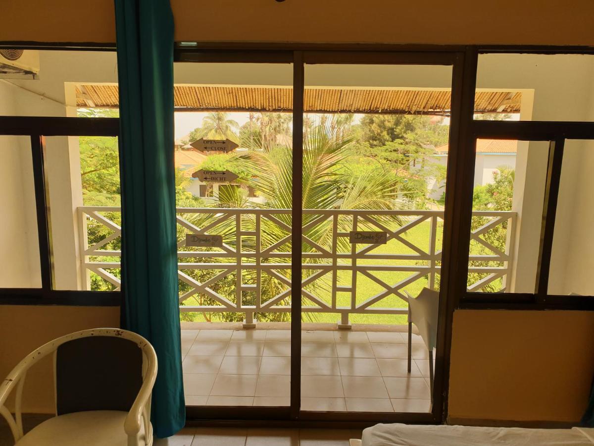 Djembe Beach Resort Kololi Exterior photo