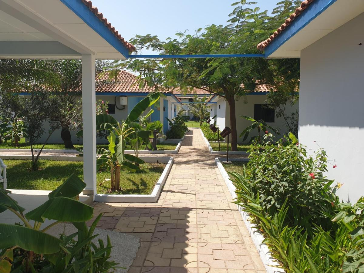 Djembe Beach Resort Kololi Exterior photo